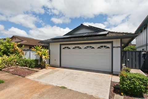 94-1174 Noheaiki Street Waipahu HI 96797
