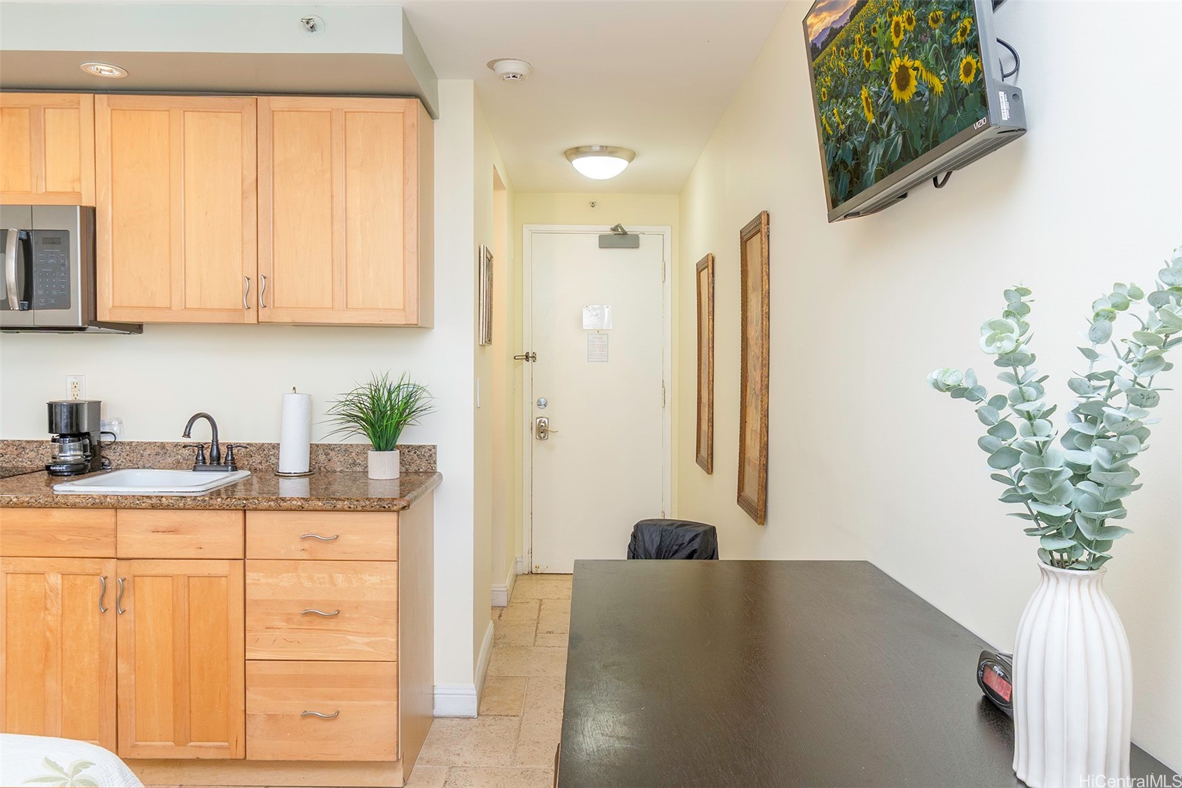 134 Kapahulu Avenue 501