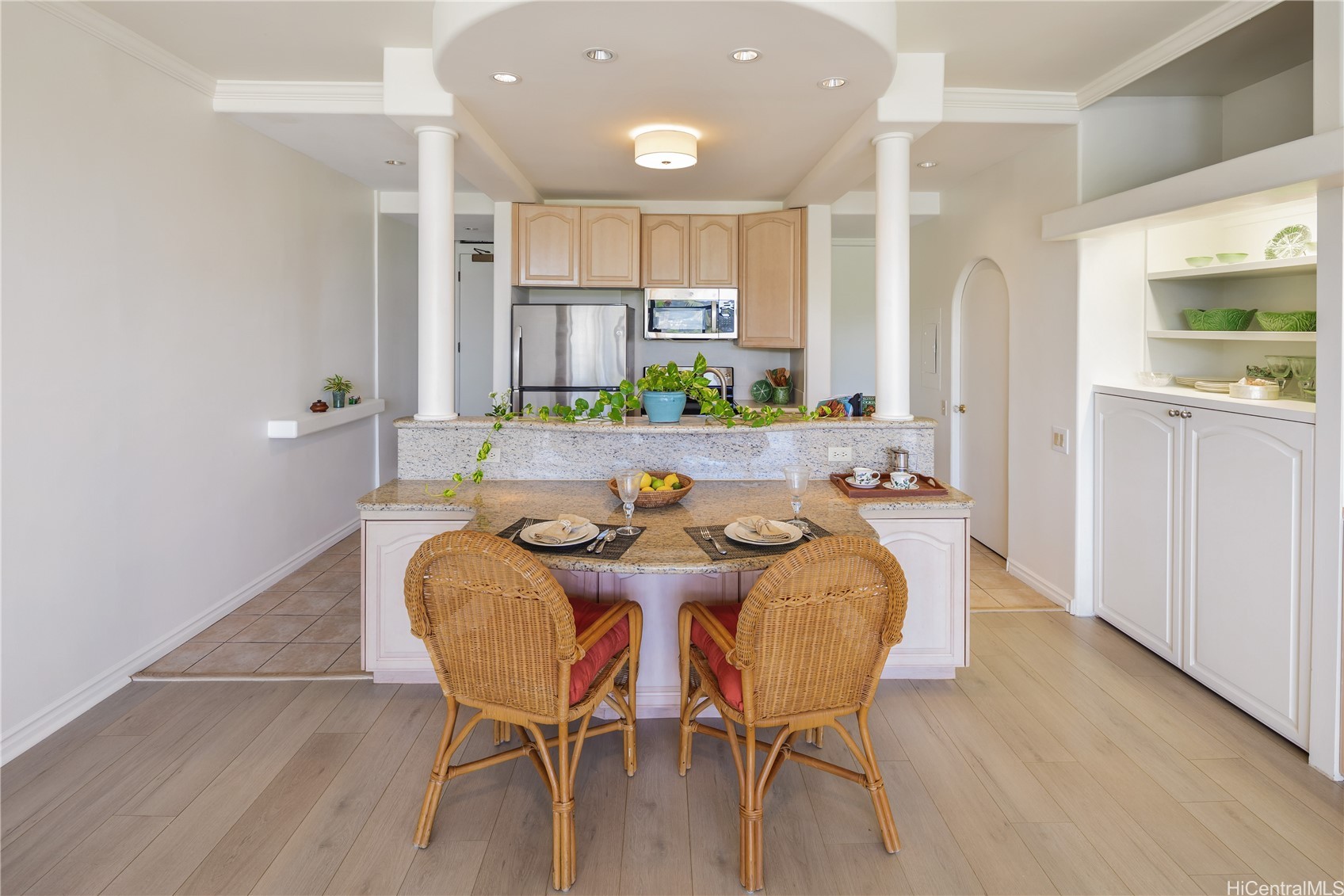 1030 Aoloa Place 410A
