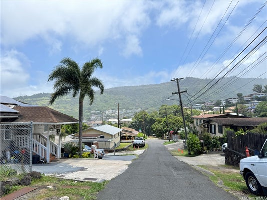 1581 MURPHY ST, HONOLULU, HI 96819 - Image f8a7ea6f6ff1b8cefa6d926067314dde/2571909469