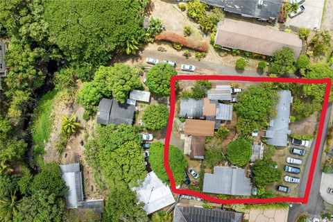 Photo of 2727 Hipawai Place #B, Honolulu, HI 96822 (MLS # 202600153)