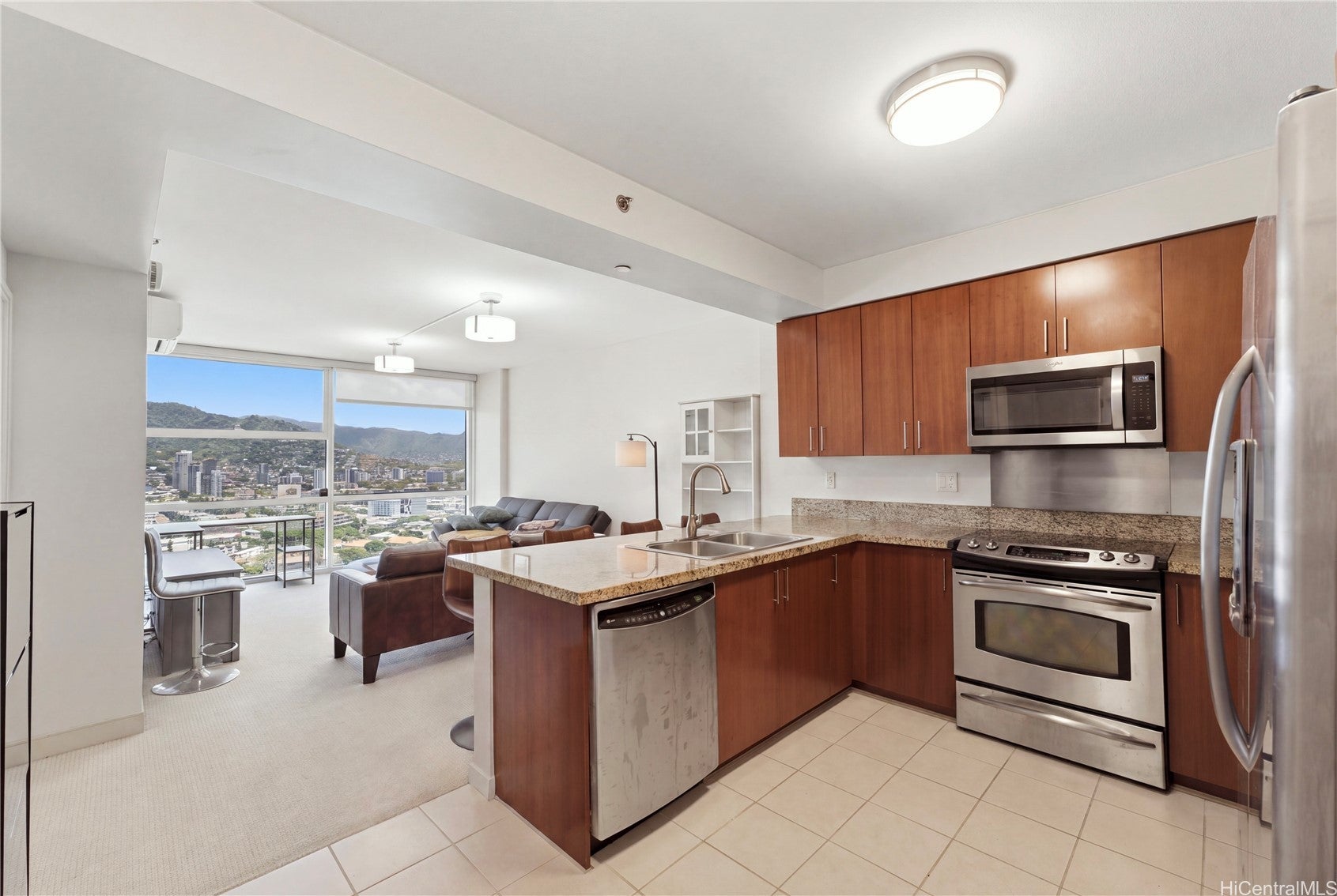 909 Kapiolani Boulevard 3206
