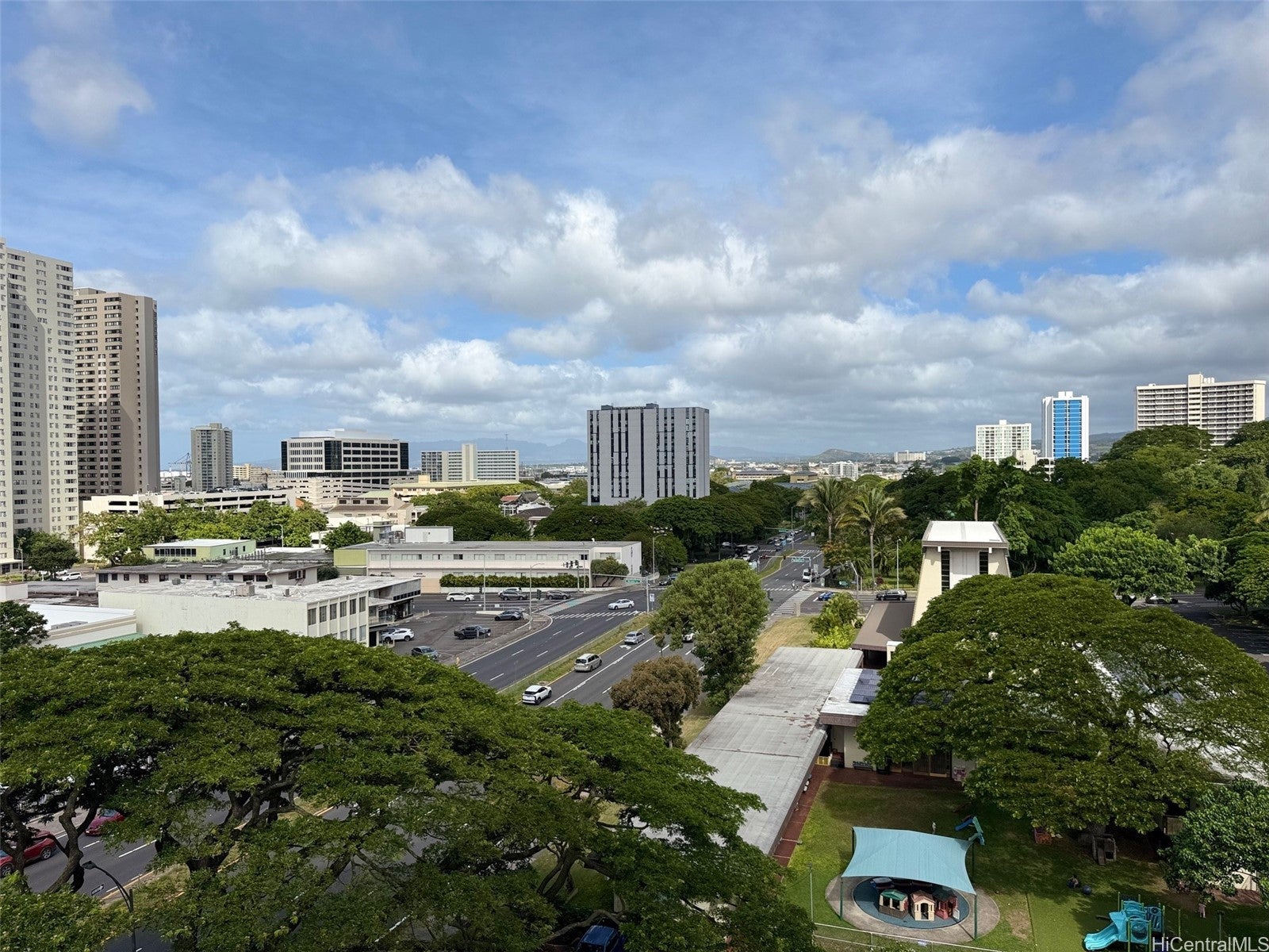 1511 Nuuanu Avenue 738
