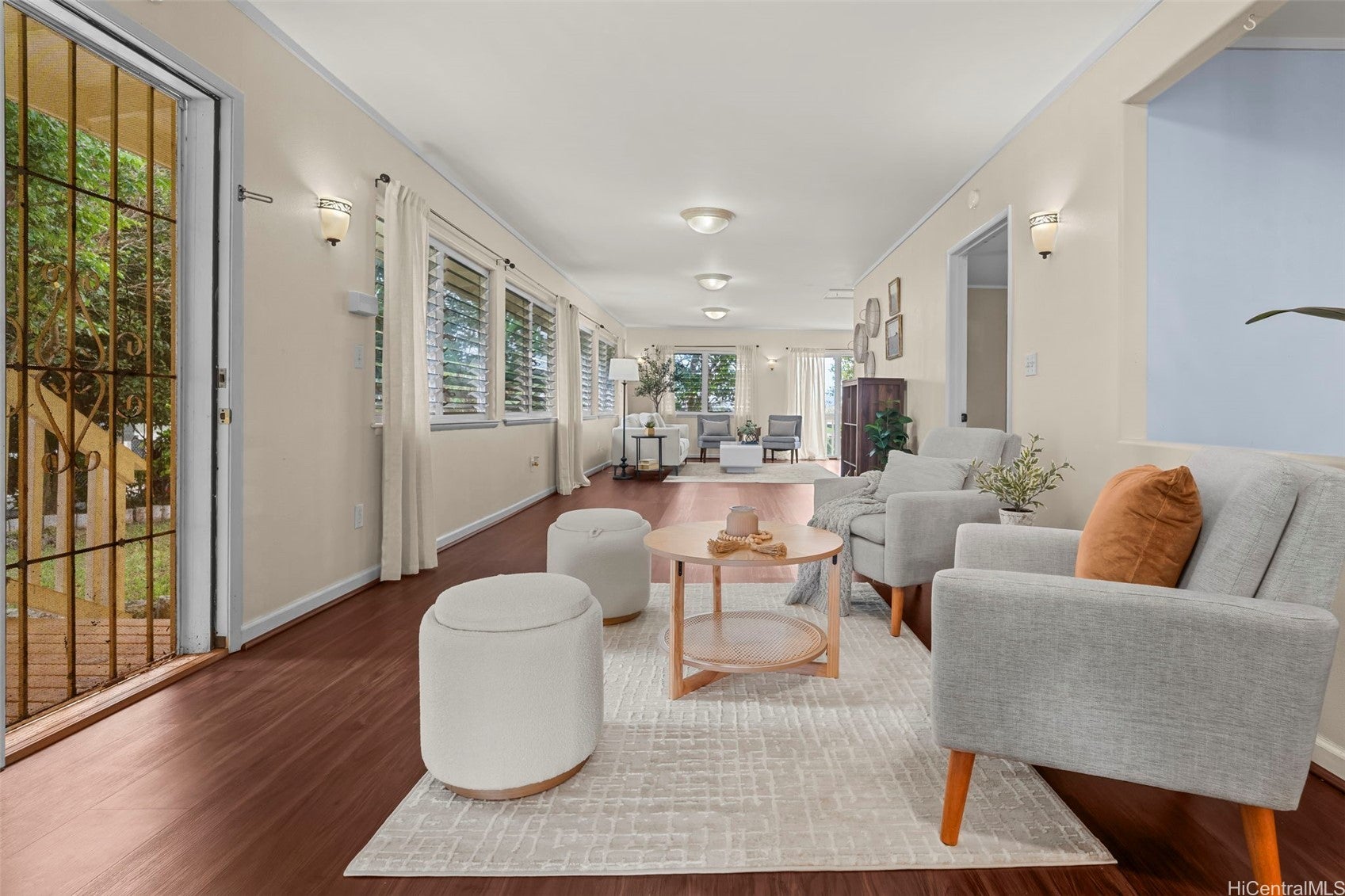 11 Haumalu Place