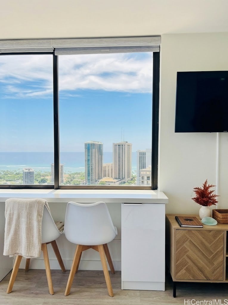 444 Niu Street 3303