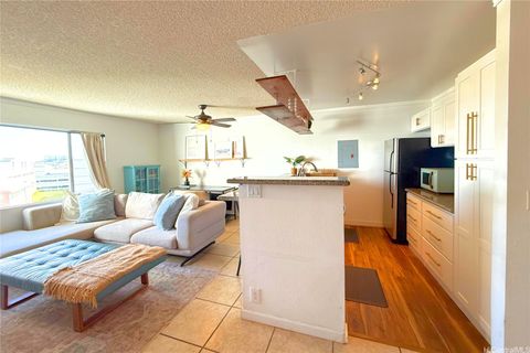 Photo of 46-263 Kahuhipa Street #B311, Kaneohe, HI 96744 (MLS # 202520135)
