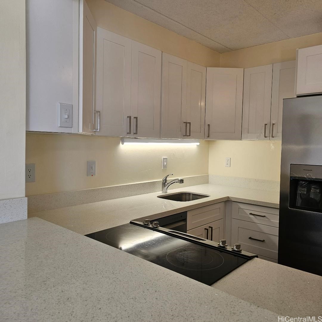 430 Keoniana Street 1304