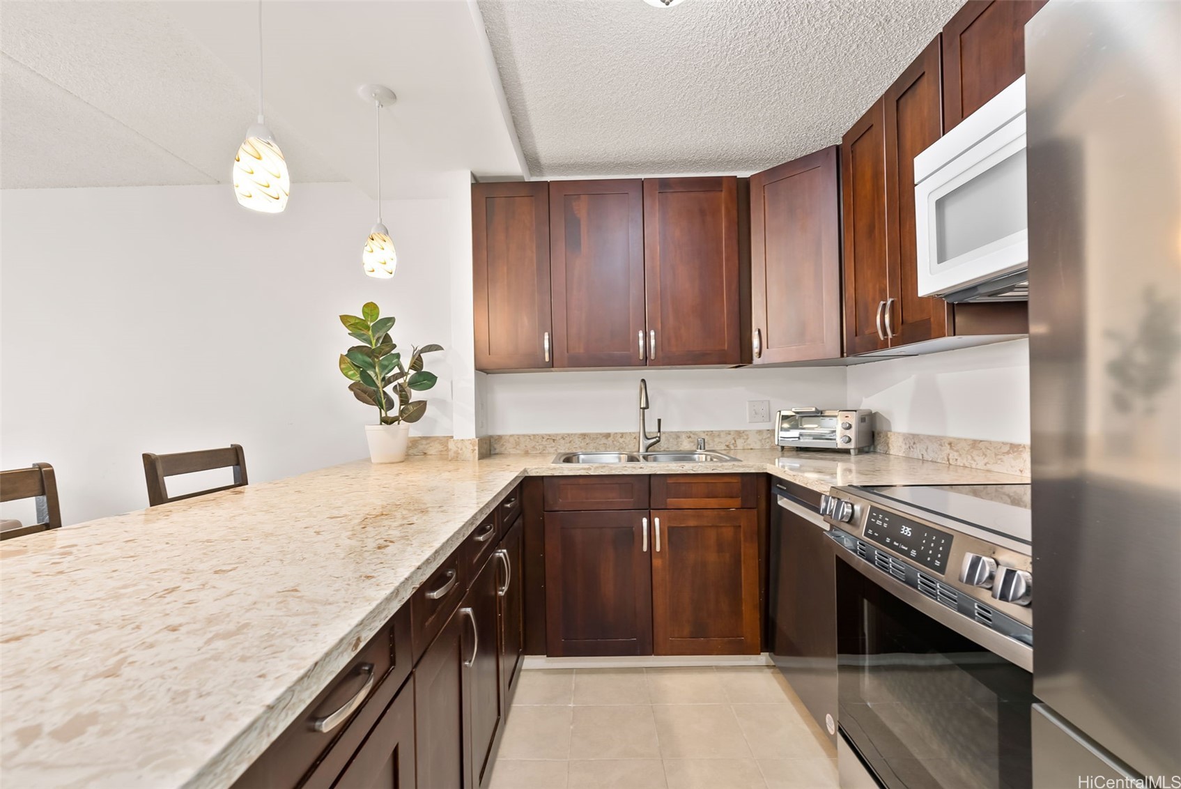 400 Hobron Lane 1705