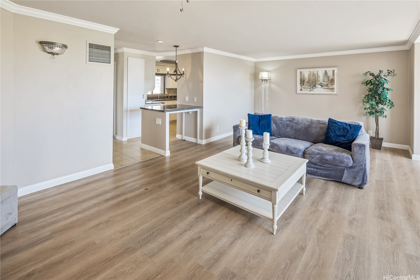 1910 Ala Moana Boulevard 10B