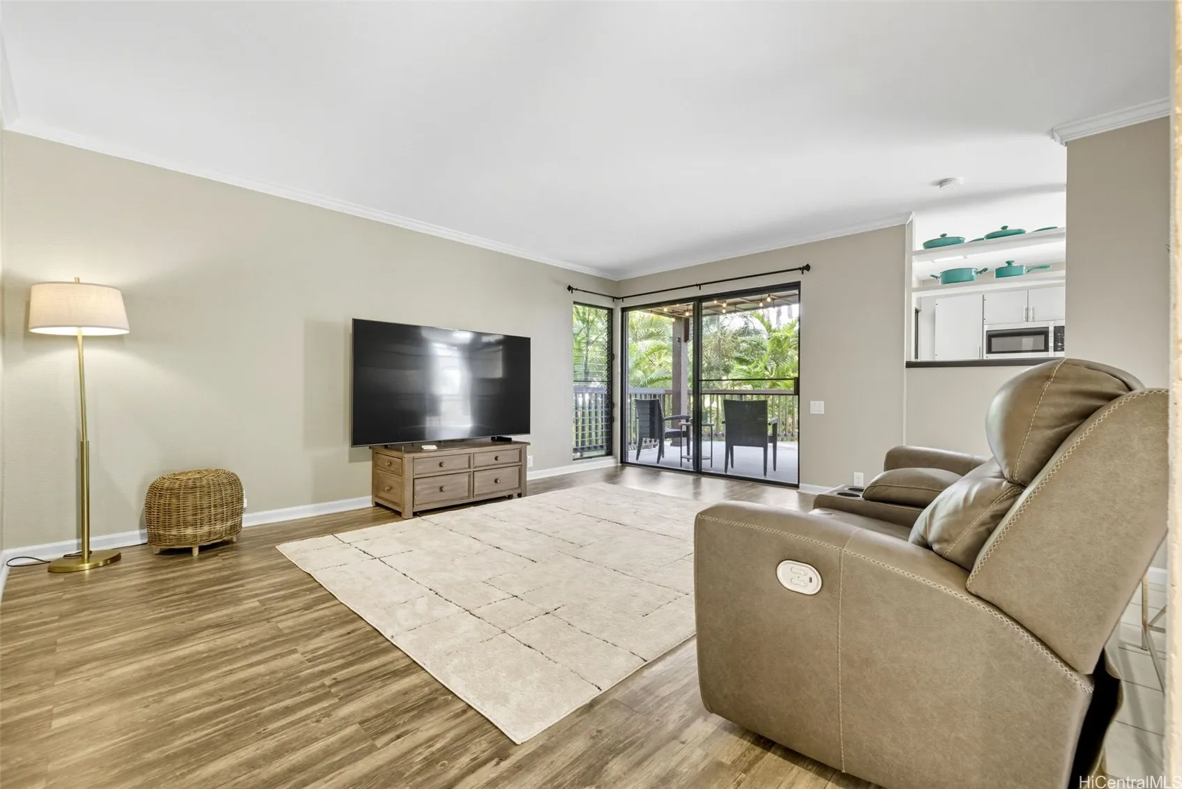 Kaneohe, Hawaii 96744, United States, 1 Bedroom Bedrooms, ,1 BathroomBathrooms,Residential,Active,222443