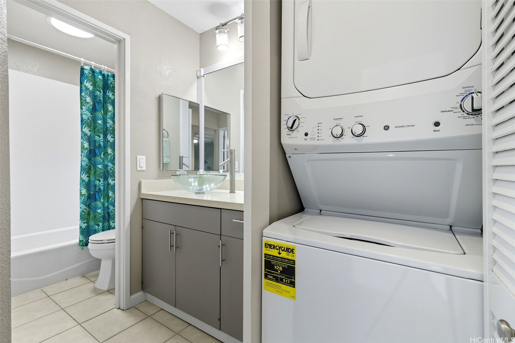 46-48 Aliikane Place 2216