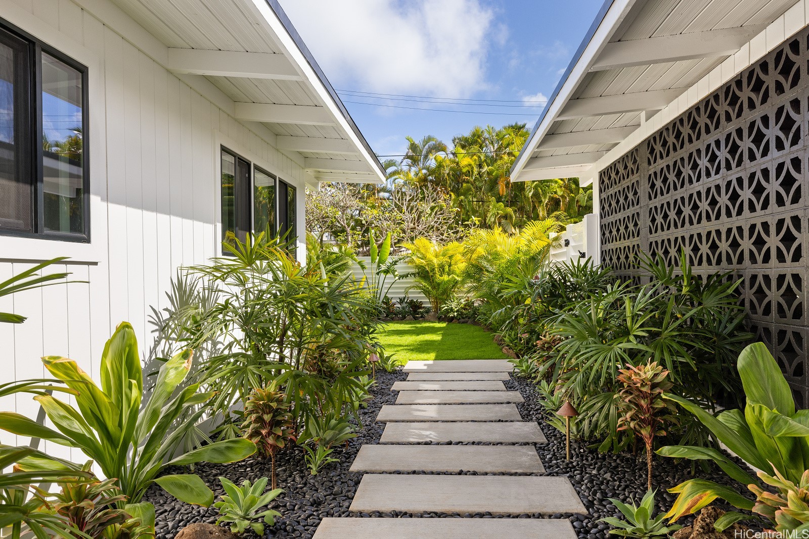 114 Kaelepulu Drive