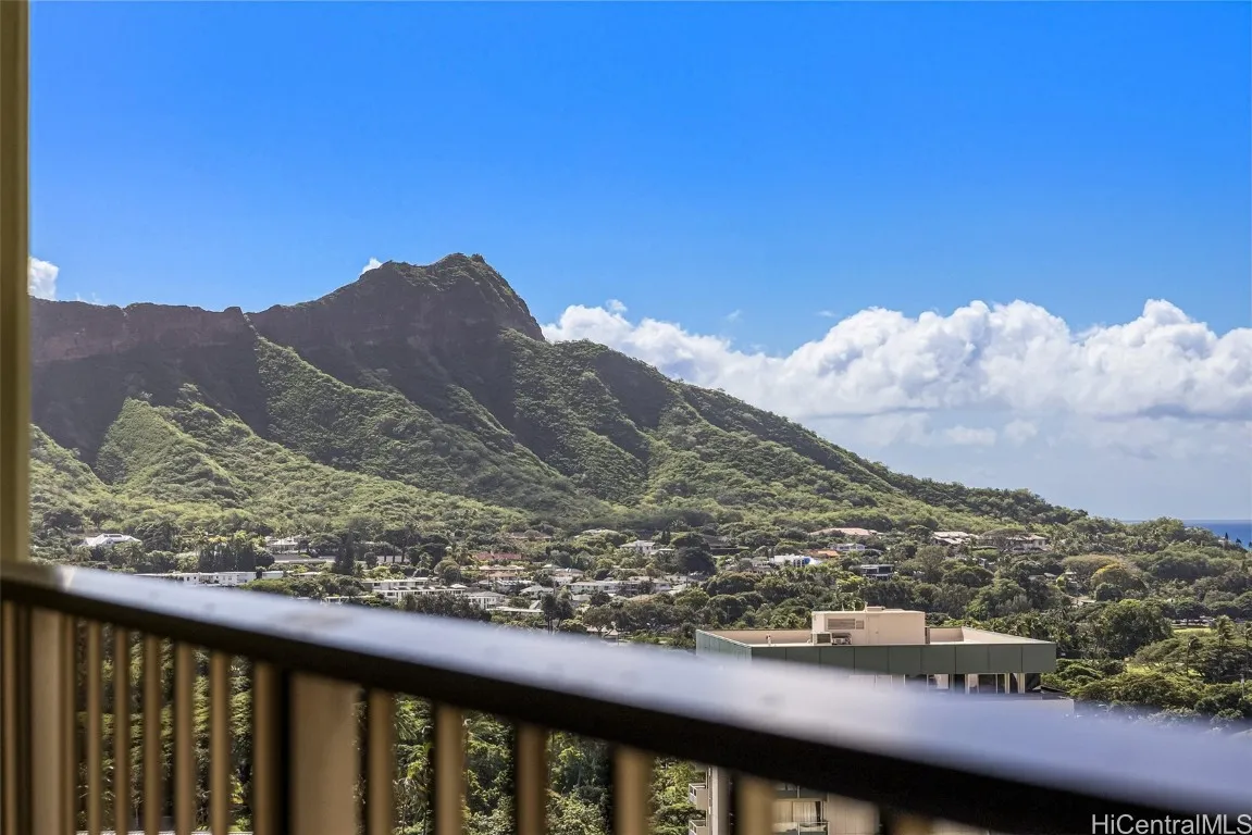 Honolulu, Hawaii 96815, United States, 1 Bedroom Bedrooms, ,1 BathroomBathrooms,Residential,Active,15127
