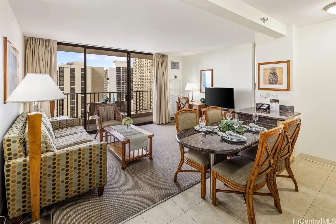 Honolulu, Hawaii 96815, United States, 1 Bedroom Bedrooms, ,1 BathroomBathrooms,Residential,Active,15127