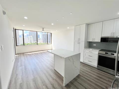 Photo of 411 Hobron Lane #1212, Honolulu, HI 96815 (MLS # 202615856)