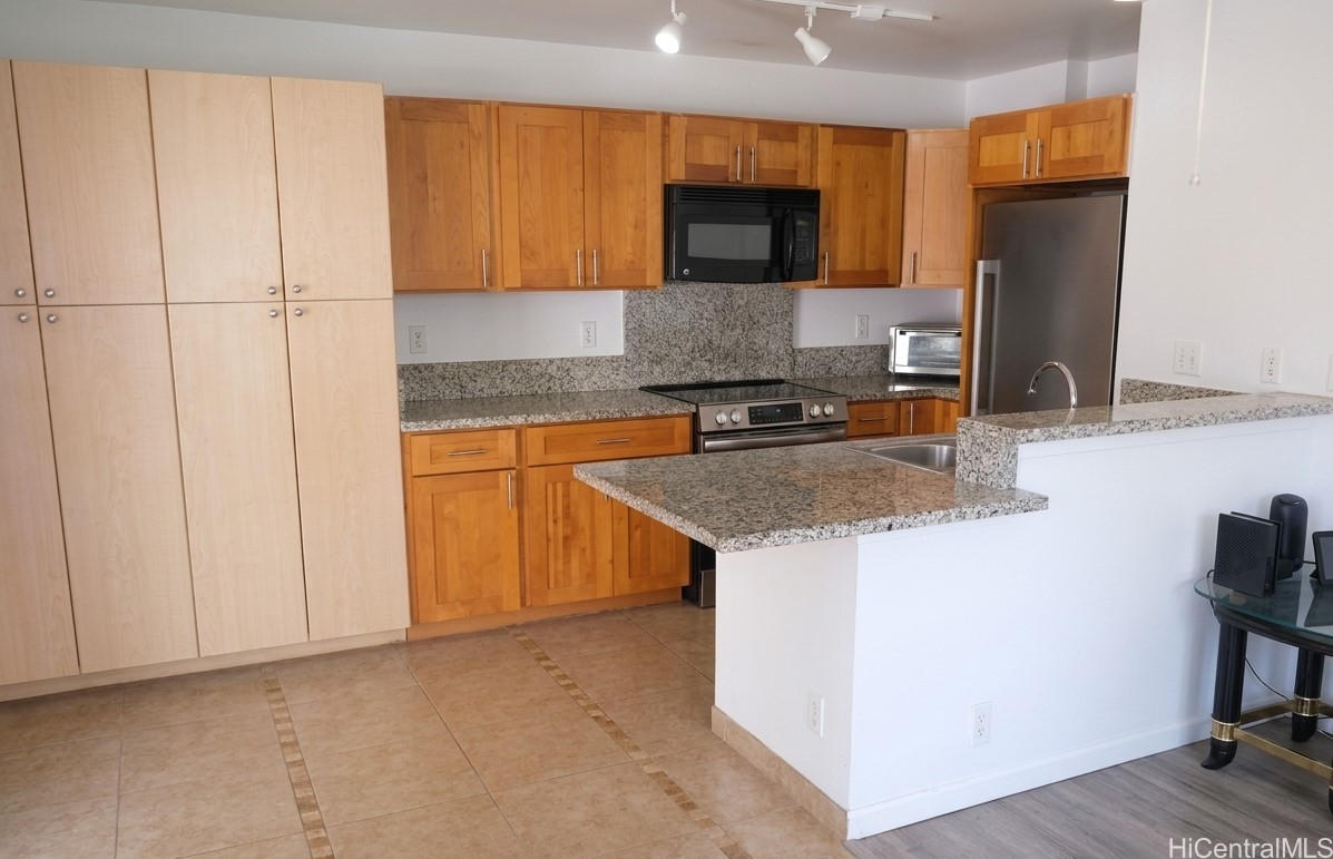 91-1028 Laulauna Street 9A