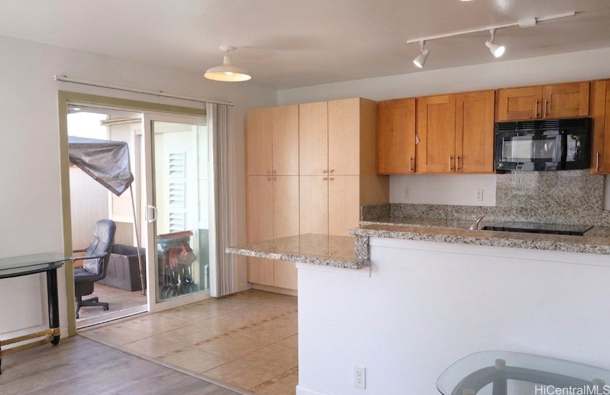 91-1028 Laulauna Street 9A