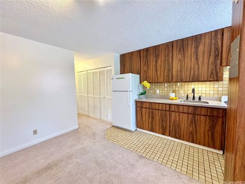 Photo of 1036 Green Street #204, Honolulu, HI 96822 (MLS # 202608369)