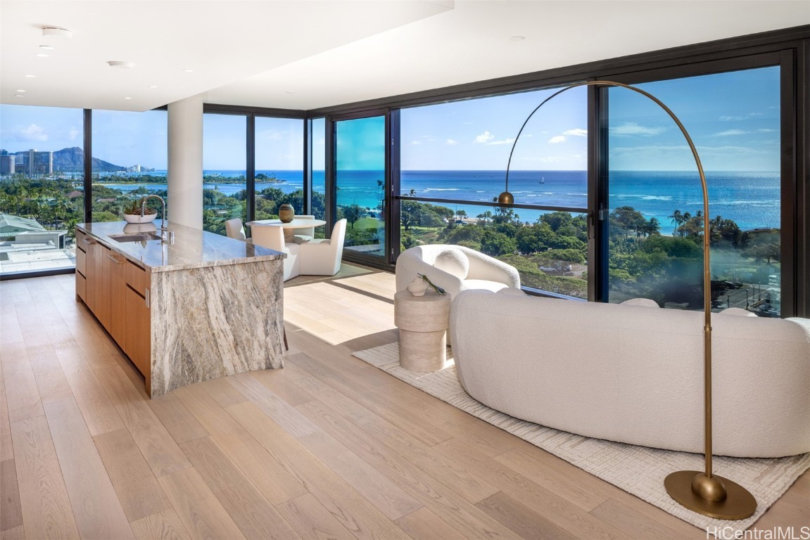 1100 Ala Moana Boulevard 1000/1001