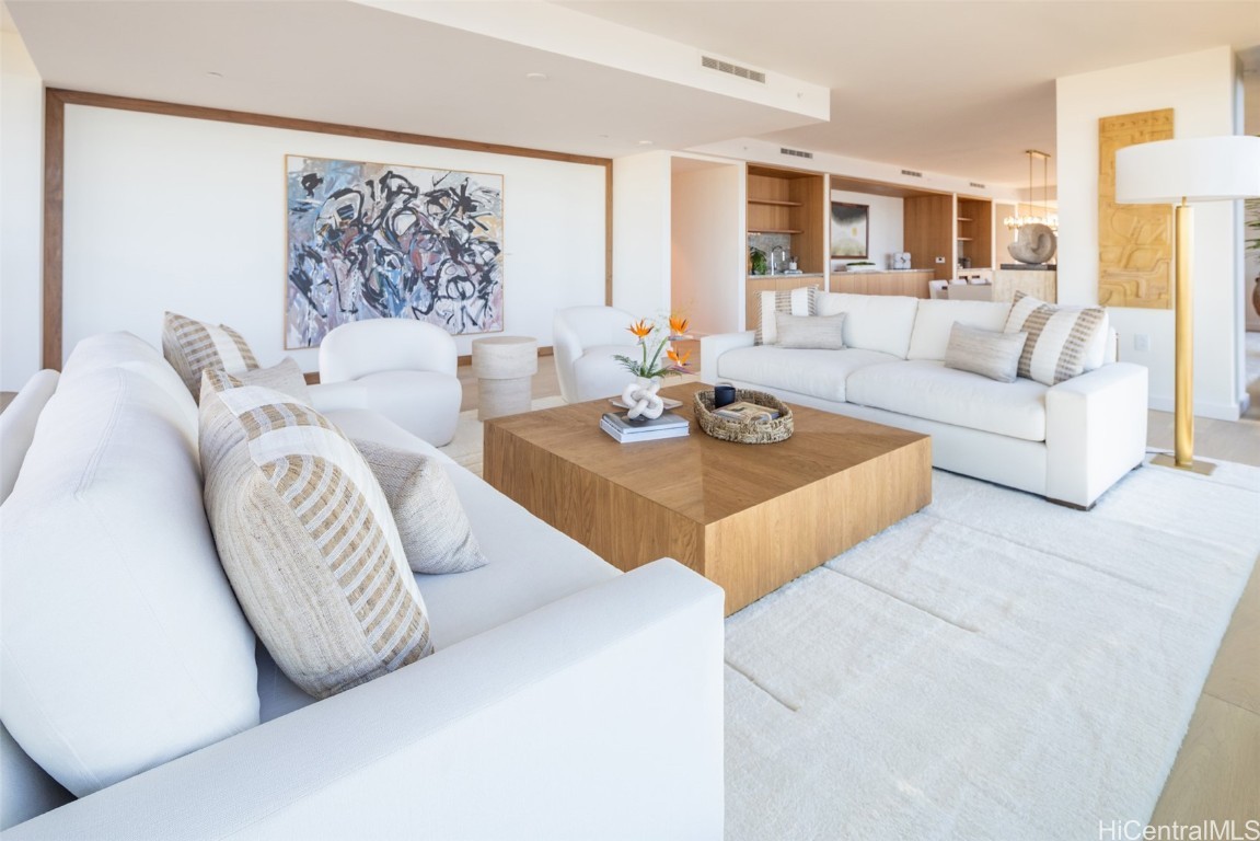 1100 Ala Moana Boulevard 1000/1001