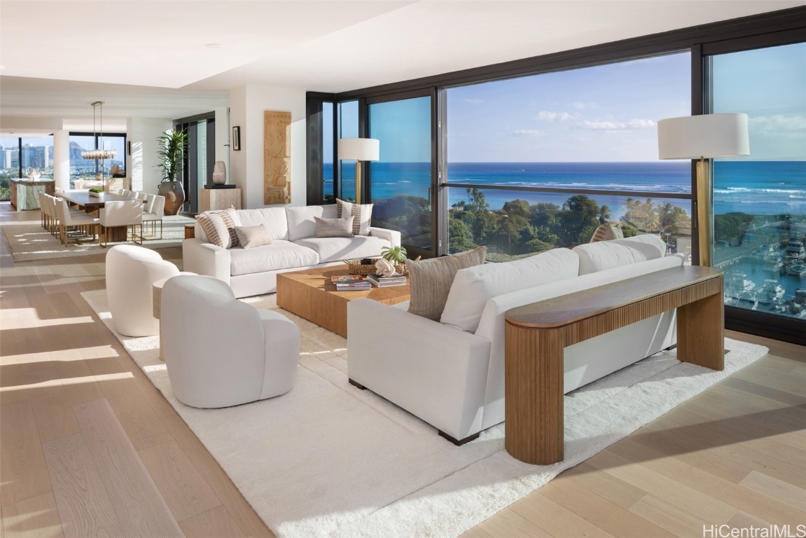 1100 Ala Moana Boulevard 1000/1001