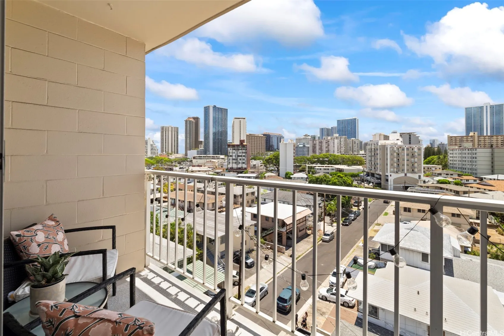 Honolulu, Hawaii 96826, United States, 1 Bedroom Bedrooms, ,1 BathroomBathrooms,Residential,Active,181570