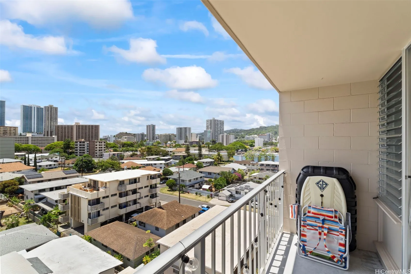 Honolulu, Hawaii 96826, United States, 1 Bedroom Bedrooms, ,1 BathroomBathrooms,Residential,Active,181570