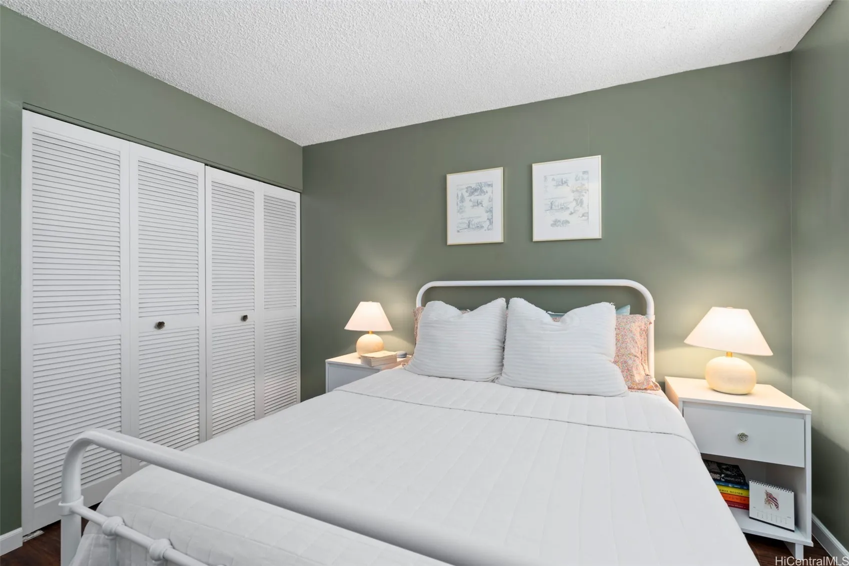 Honolulu, Hawaii 96826, United States, 1 Bedroom Bedrooms, ,1 BathroomBathrooms,Residential,Active,181570