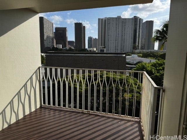 1515 Nuuanu Avenue 356