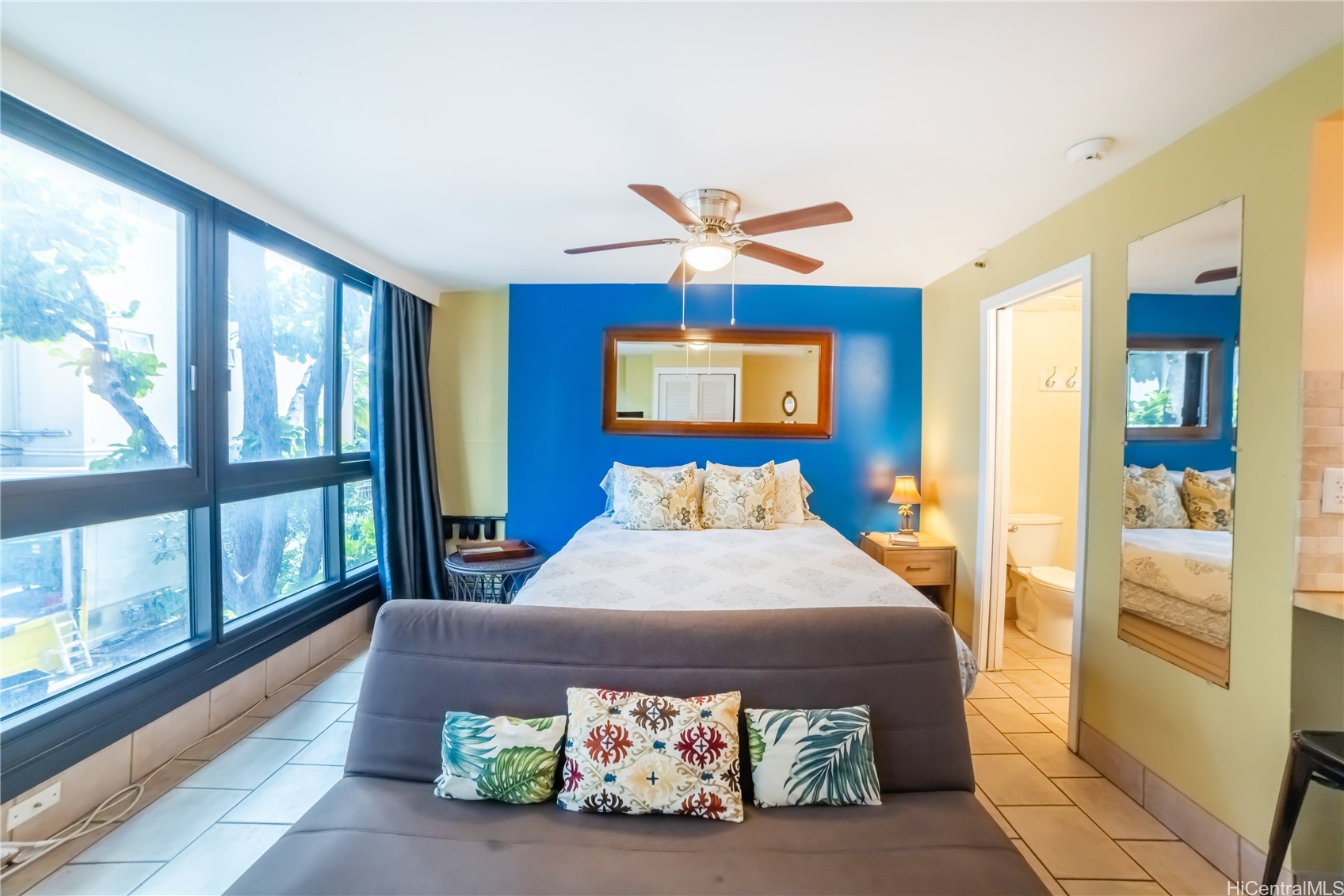 134 Kapahulu Avenue 219