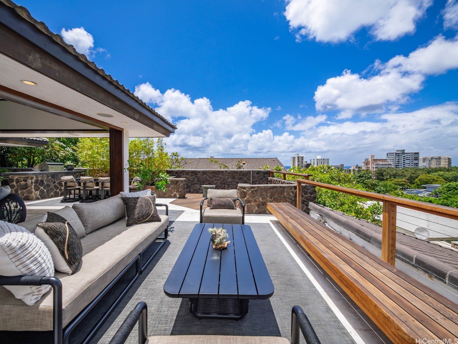 Diamond Head Landing Condominium