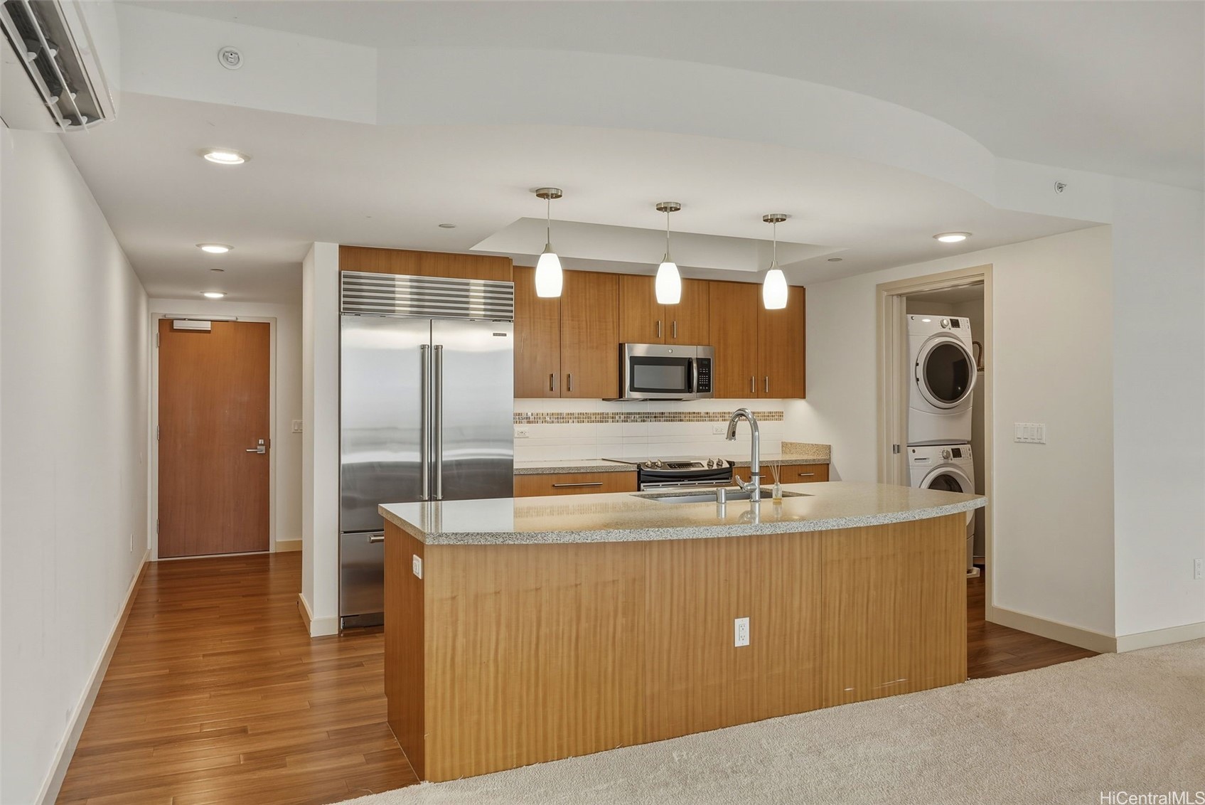 555 South Street 1305