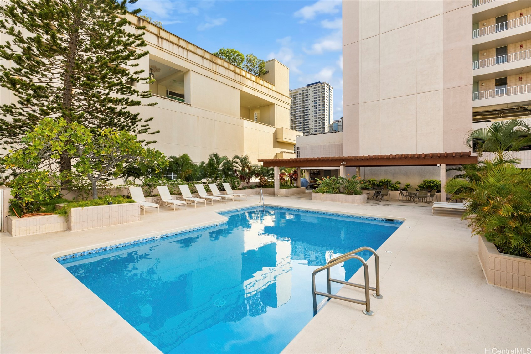 1848 Kahakai Drive 1004