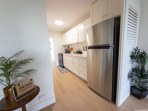 Photo of 425 Ena Road #607C, Honolulu, HI 96815 (MLS # 202614470)