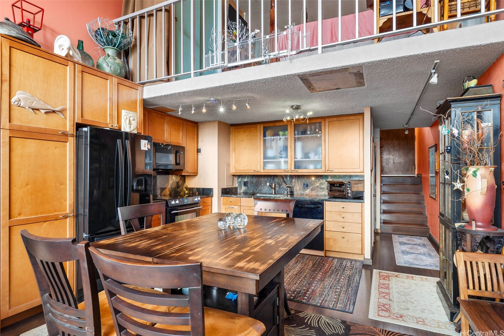 666 Prospect Street I405