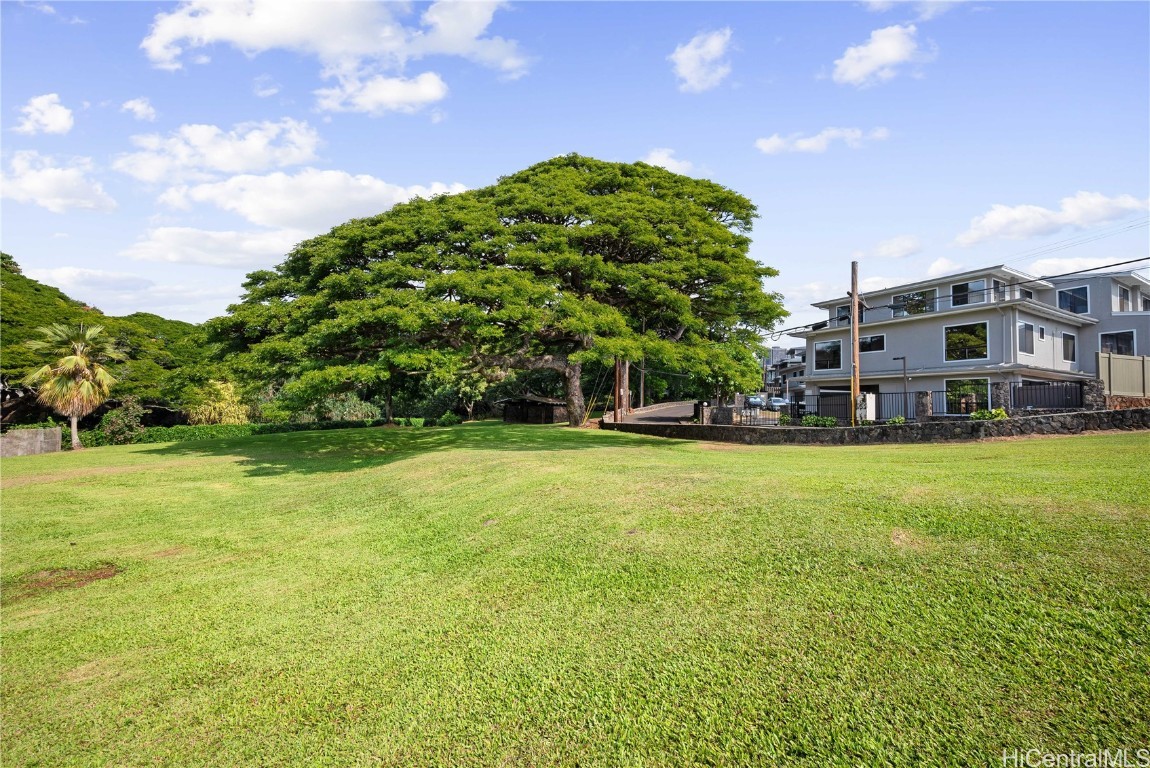 Nuuanu Streamside 2 Condominium