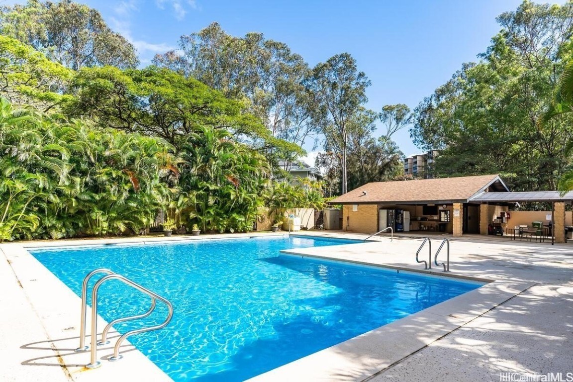 Waikalani Woodlands Residential Lease