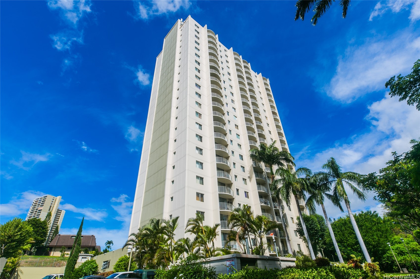Pearl Ridge Gdns & Twr Condominium