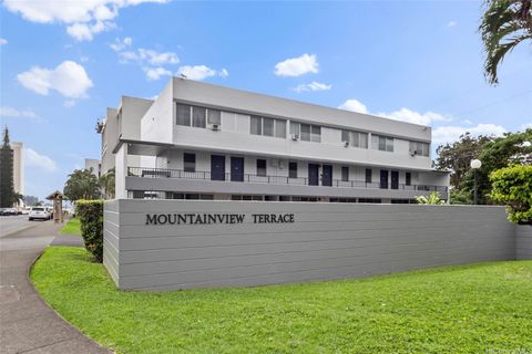 46-280 Kahuhipa Street B204 Kaneohe HI 96744