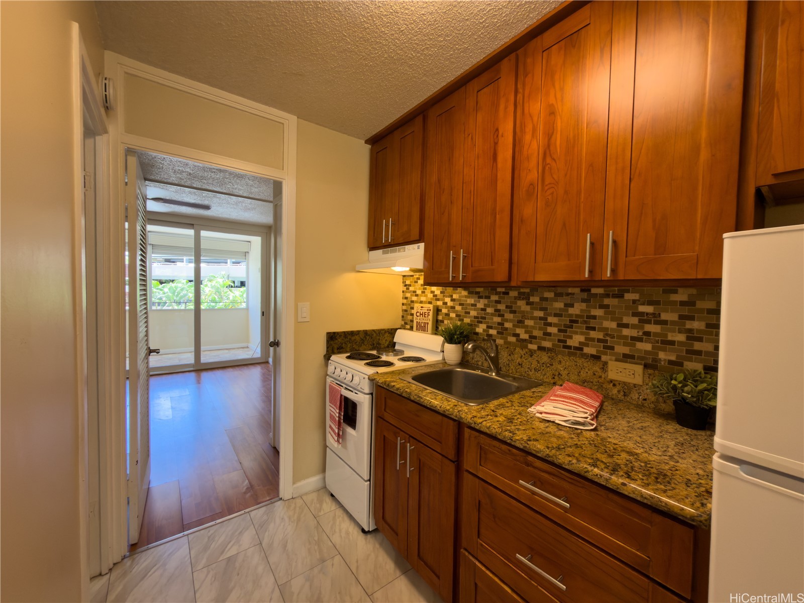 425 Ena Road C202