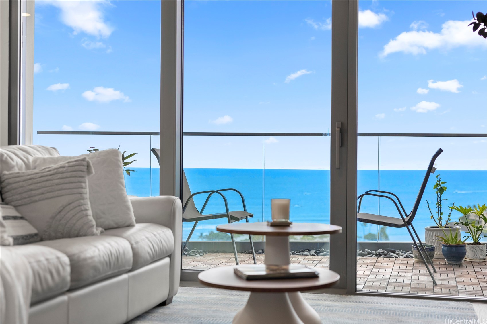 1000 Auahi Street 2100