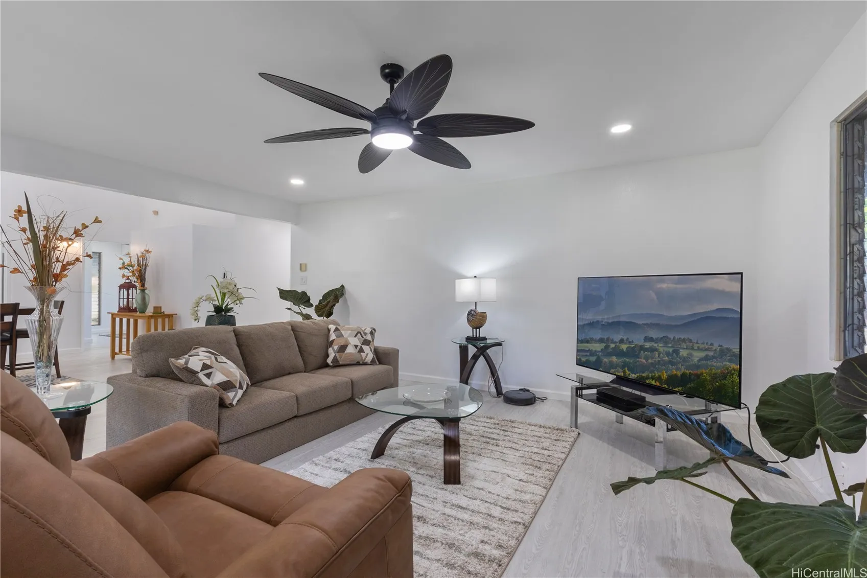 Mililani, Hawaii 96789, United States, 3 Bedrooms Bedrooms, ,2 BathroomsBathrooms,Residential,Active,177312