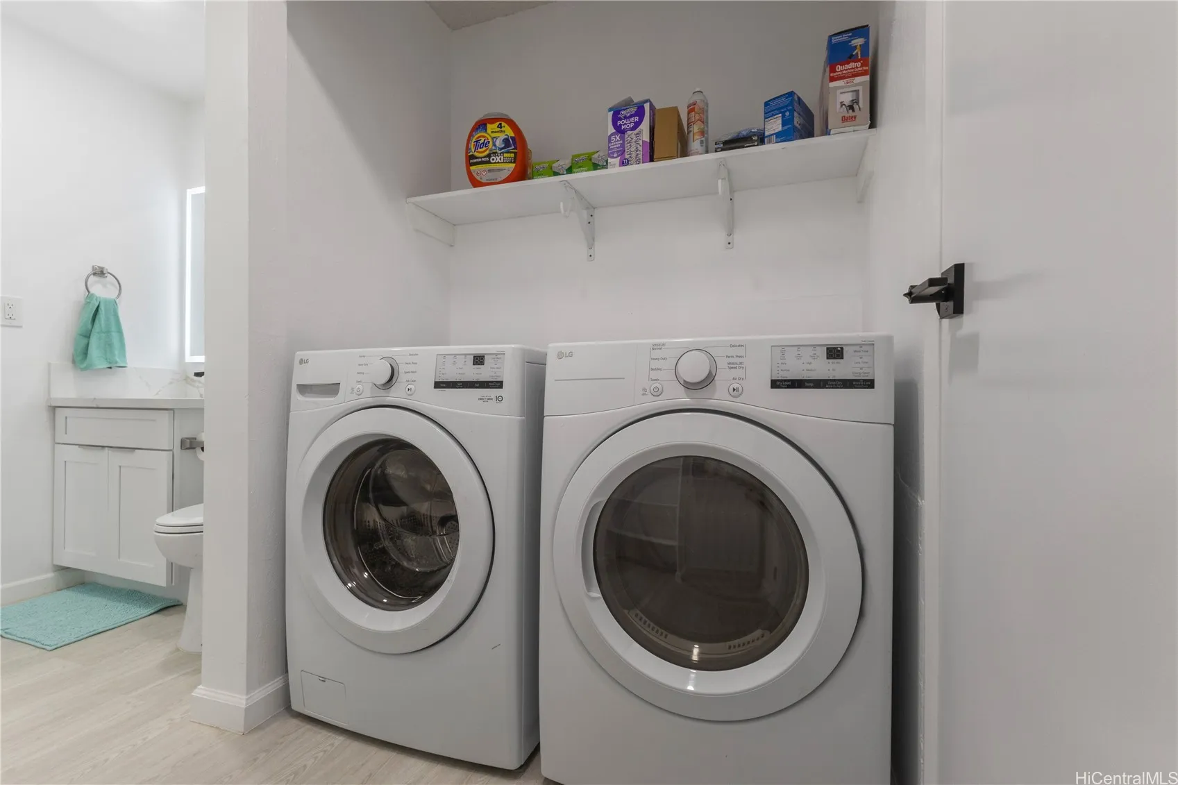 Mililani, Hawaii 96789, United States, 3 Bedrooms Bedrooms, ,2 BathroomsBathrooms,Residential,Active,177312