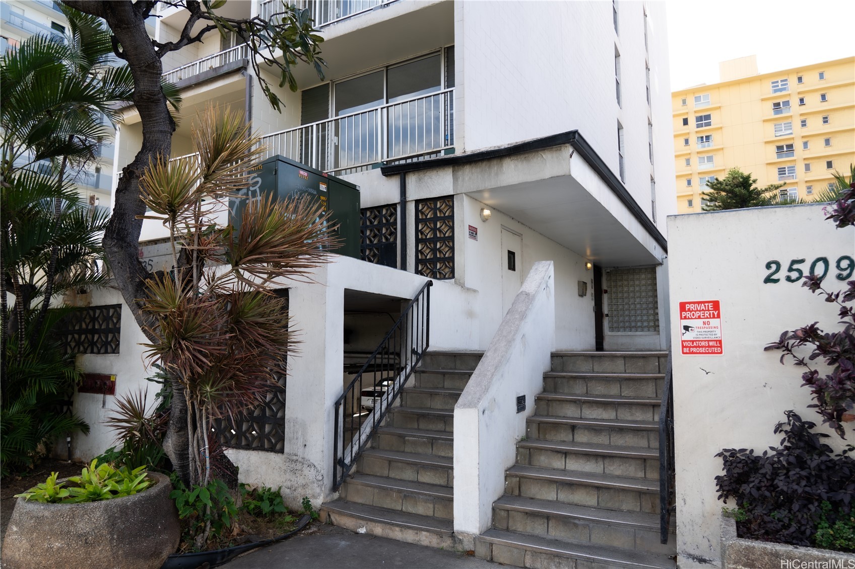 2509 Ala Wai Boulevard 201