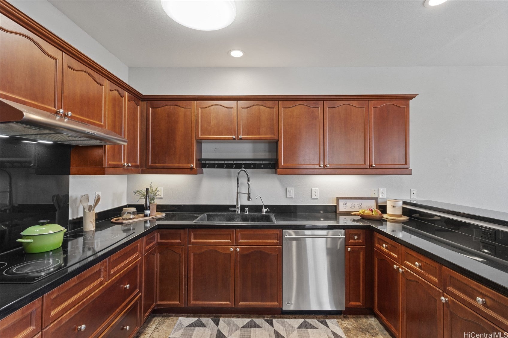 92-1085 Palahia Street L