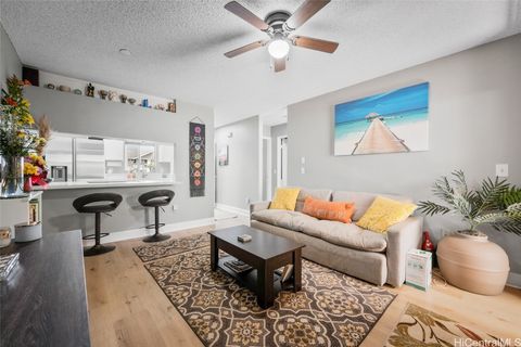 94-519 Lumiaina Street J104 Waipahu HI 96797