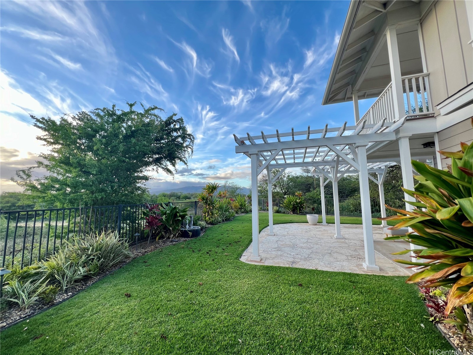 91-1432 Kaileolea Drive