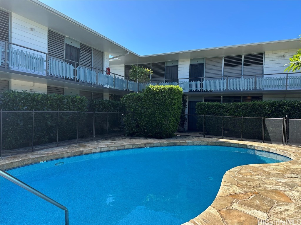 Diamond Head Surf Condominium