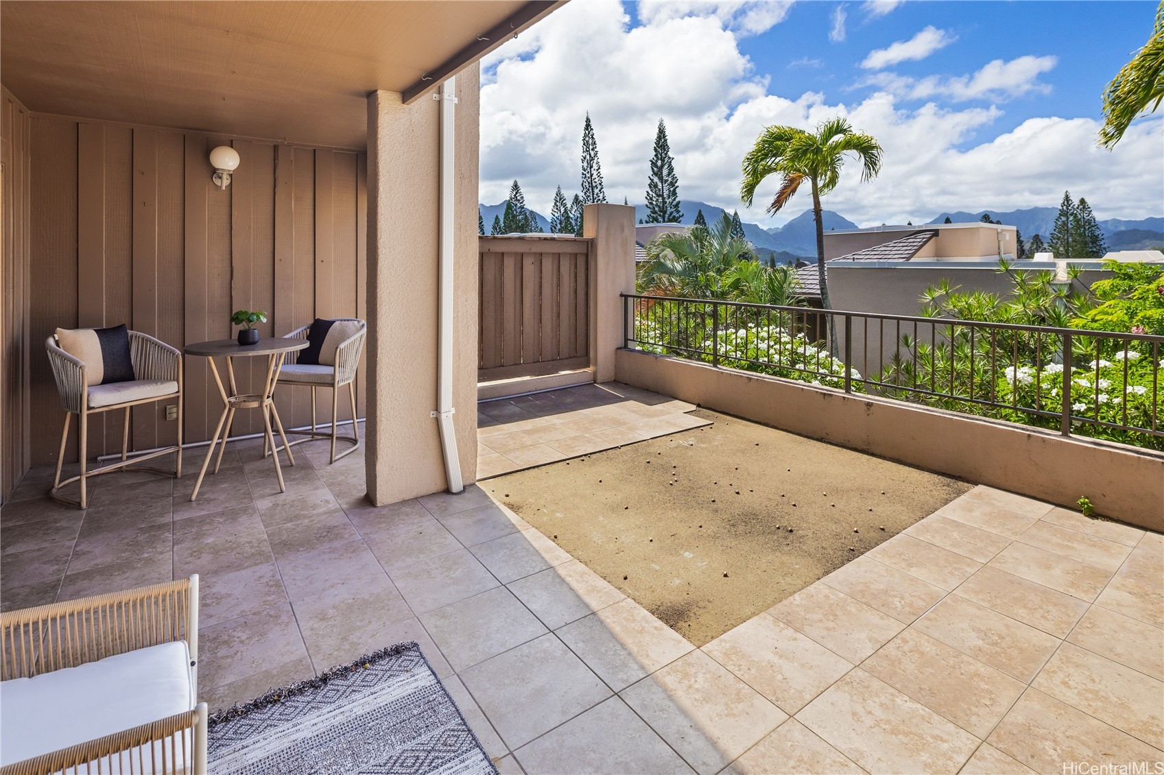 358 D Kaelepulu Drive 704