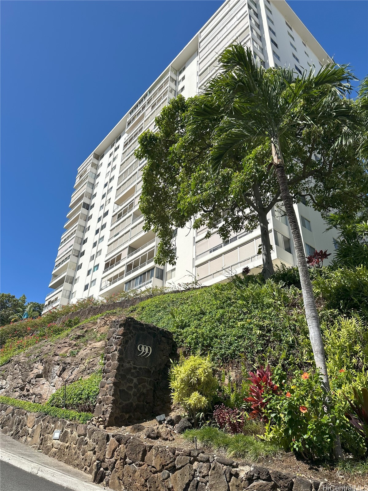 999 Wilder Condominium